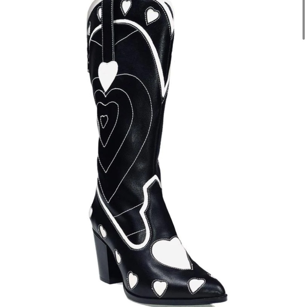 On hold for kmisko! YRU Space Cowgirl Heart Boots size 7